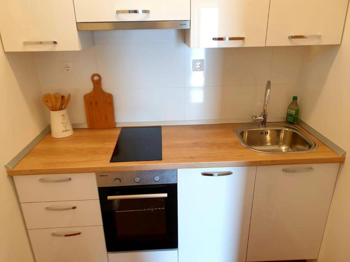 Apartments Kuzmanic Omiš Eksteriør billede